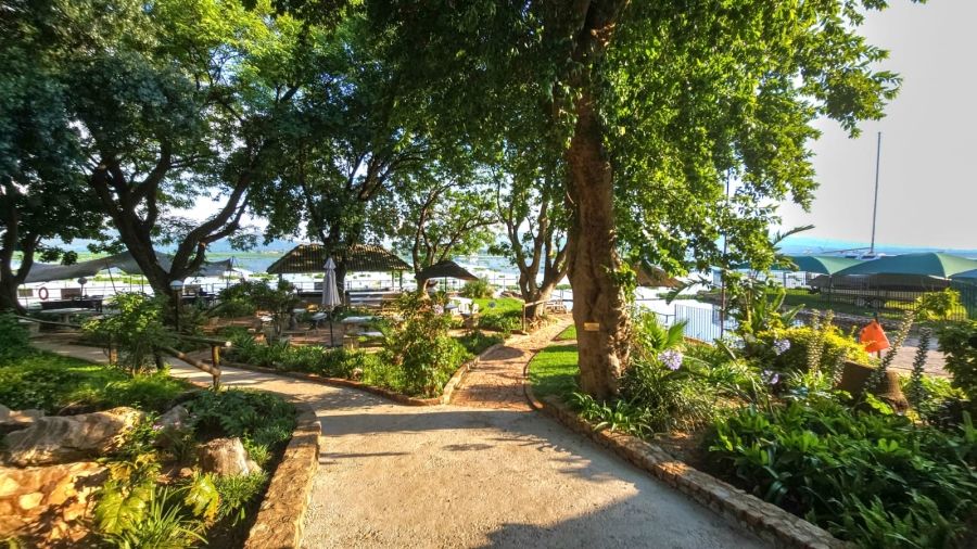 6 Bedroom Property for Sale in Kosmos Ridge North West